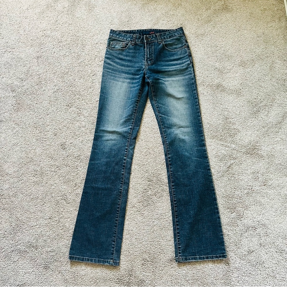 Mid-Rise Straight-Leg Bootcut Jeans, Korean Brand T.B2, Size 26